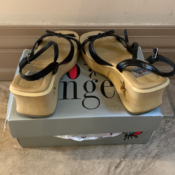 Girls wedge sandal - Picture 3 of 3